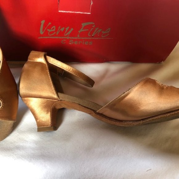Gold satin ballroom salsa 1.2" heel vegan - Picture 5 of 8